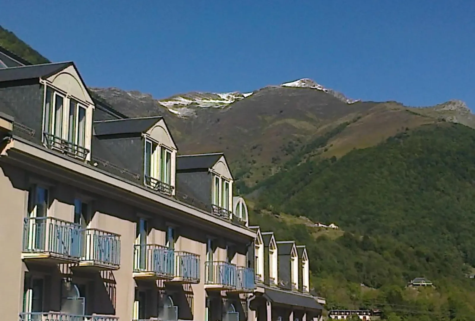 Appartement Wifi Monne Centre Cauterets Apartment